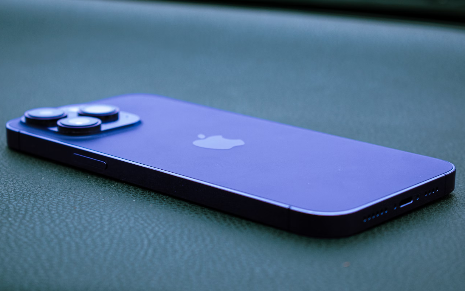 哪代iPhone最耐摔？挨个摔给你看