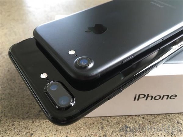 iPhone 15 系列今晚 8 点开启预售，苹果官网在线商店进入维护