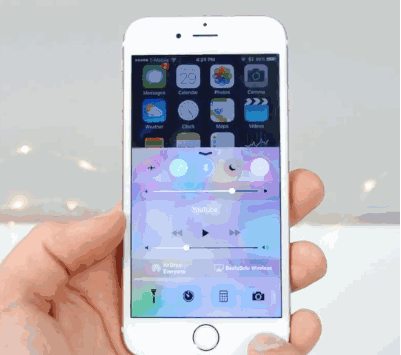 第三方配件厂商 Nomad 为 AirPods 和 Apple Watch 推出皮质配件