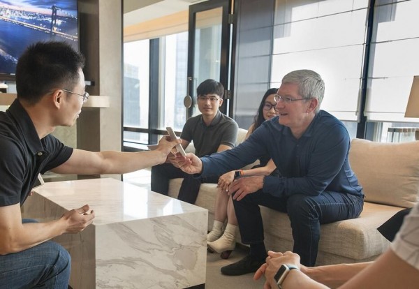 苹果申请了一项检测汽车玻璃是否有裂缝的系统专利