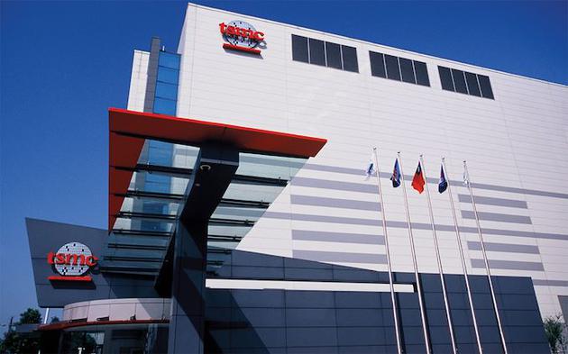 苹果 Apple 智能加持新版 Siri“有望明年推出