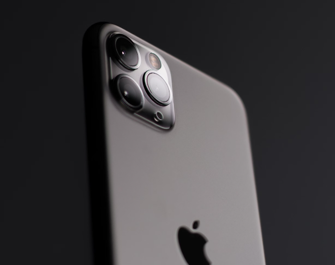 苹果iPhone7/Plus硬件几乎完美，Siri却被“忽视”