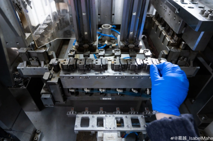 限量 8 台！奢侈品牌打造冬奥版 iPhone 13 Pro 限量机，售价超16万元！