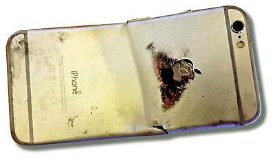 iPhone 15 Pro Max 原型机上手，触觉音量 / 电源按钮成最大亮点