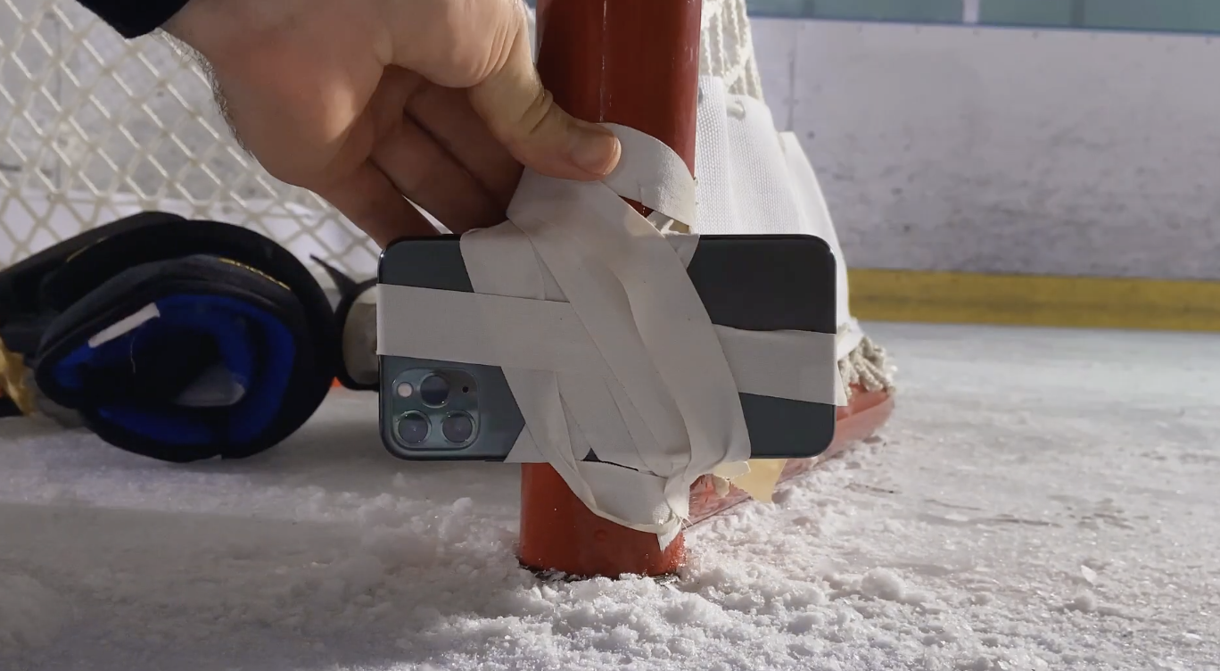 来来来，看看各代iPhone放入水后的结果