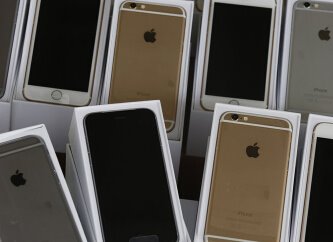 奢侈品牌推出 iPhone 11 拳王泰森和梦露特别版