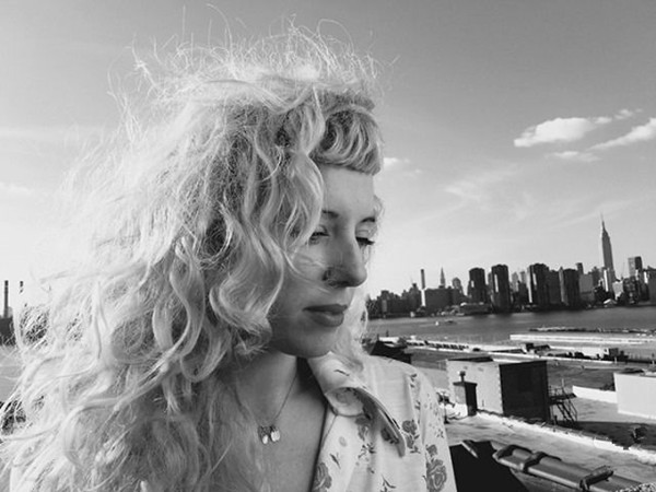 苹果 iPhone 14/Pro 预装 iOS 16 早期版本：首发日即迎来更新