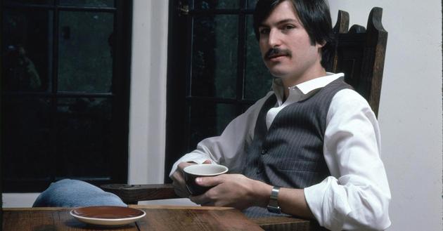 iPhone 18 或无缘“一块玻璃”设计