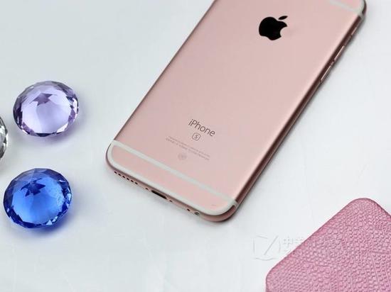中国 10 月手机销量榜：iPhone 15 Pro Max 领跑，华为 Mate 60 Pro 第二