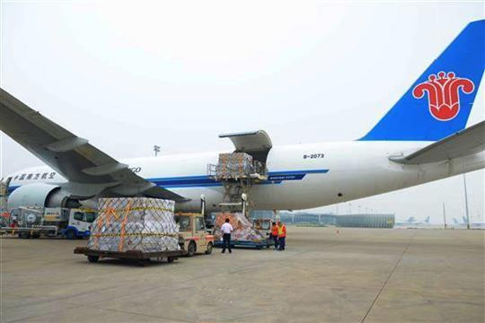 为啥姜文代言iPhone6，苹果塑造硬汉形象