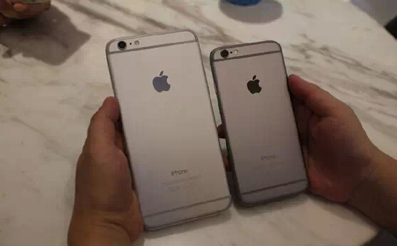 苹果官方推出沉浸式 AR 体验应用“Deep Field”