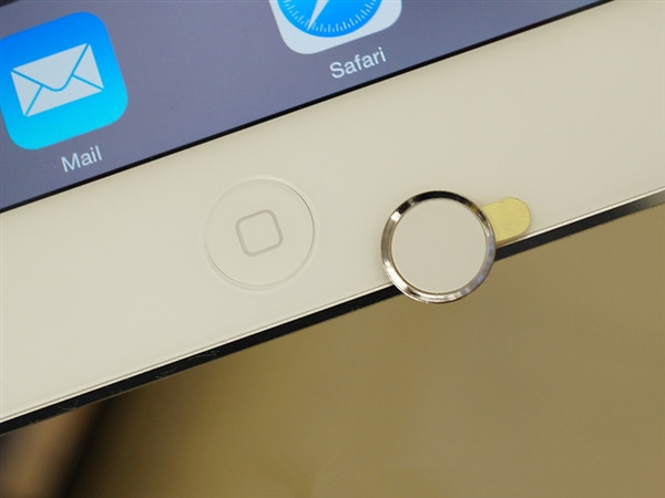 苹果 iOS 16 已推出四个月，但用户反馈该系统仍存大量 Bug