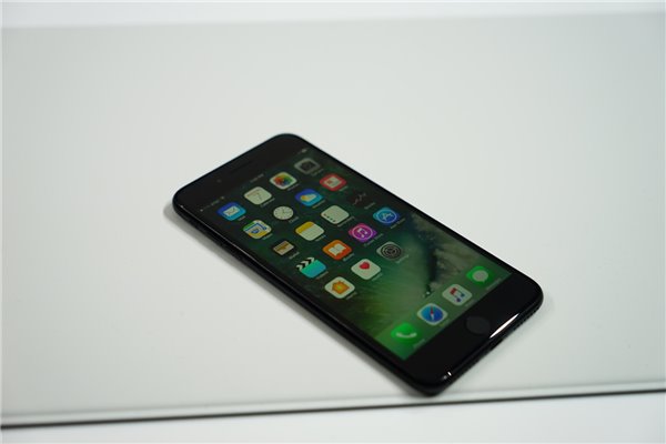 Apple Watch Series 6 电池曝光：容量增加