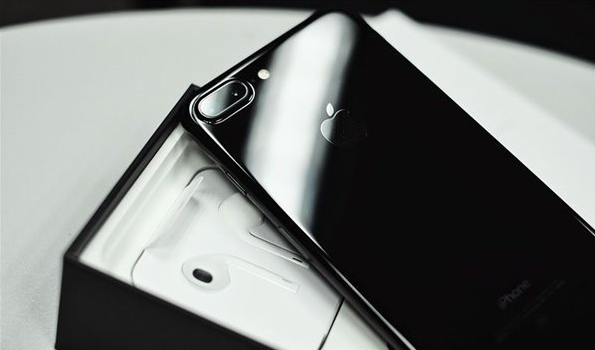 消息称苹果 iOS18/iPadOS 18 有望采用 visionOS 设计元素