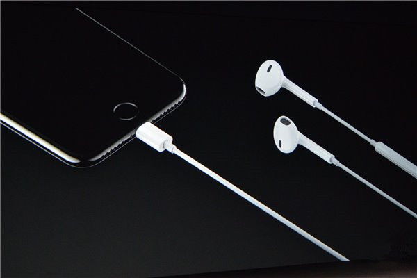 苹果iPhone 5s运行iOS 12测试版：Safari加载提速3.5秒