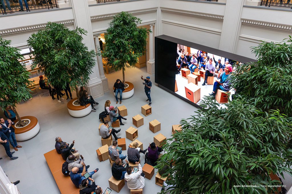 iPhone 8非官方邀请函曝光：暗示无线充电