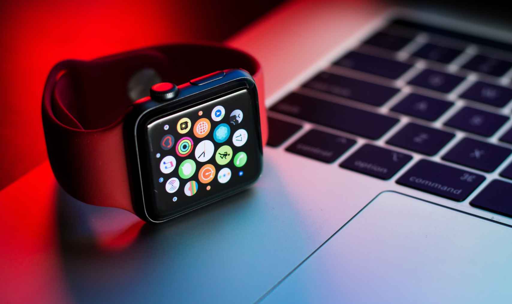 Apple Watch被破解，用户可自定义表盘